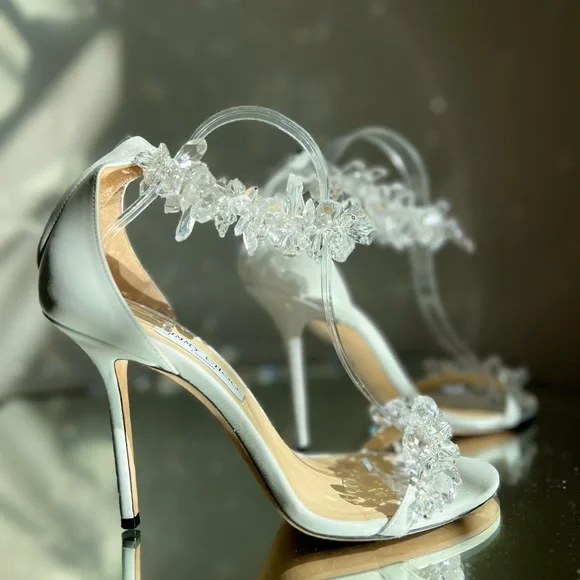 Like new Jimmy Choo White Maisel 100 Crystal Embellished Leather Sandals 41 - Picture 9 of 16